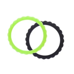 Le bracelet de dentition Chewigem Twister convient aux enfants ayant un léger besoin de mâcher, et il est aussi agréable de jouer avec.