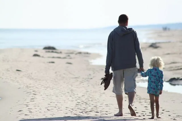 L’importance de la routine pour un enfant autiste. Cela donne à l’enfant quelque chose à quoi s’accrocher et de la prévisibilité, ce qui réduit les peurs et les tensions
