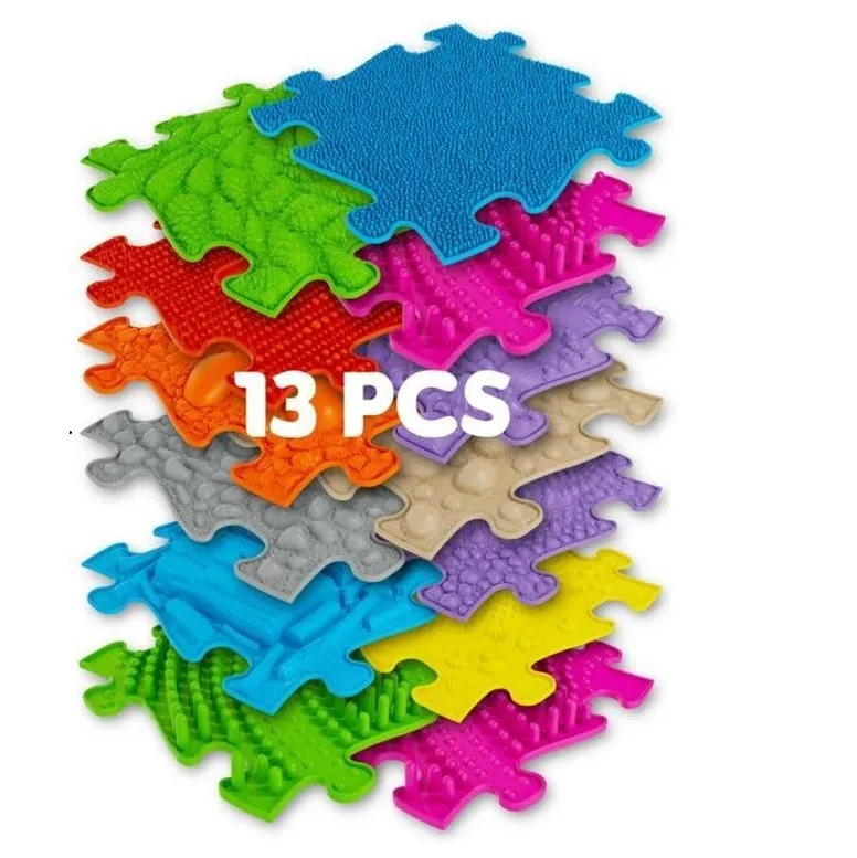 Les tapis de jeu sensoriels Muffik sont des pièces de puzzle pour fabriquer un tapis tactile orthopédique ou sensoriel.