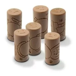 Ces 6 magnifiques rouleaux tampons de Yellow Door sont idéaux pour une utilisation en argile ou en pâte avec le thème des émotions. Ces timbres aident les enfants à reconnaître et à parler des émotions importantes.