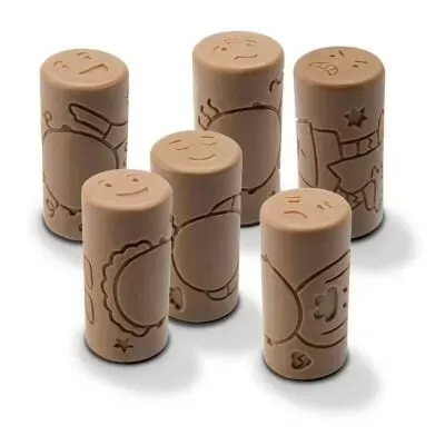 Ces 6 magnifiques rouleaux tampons de Yellow Door sont idéaux pour une utilisation en argile ou en pâte avec le thème des émotions. Ces timbres aident les enfants à reconnaître et à parler des émotions importantes.
