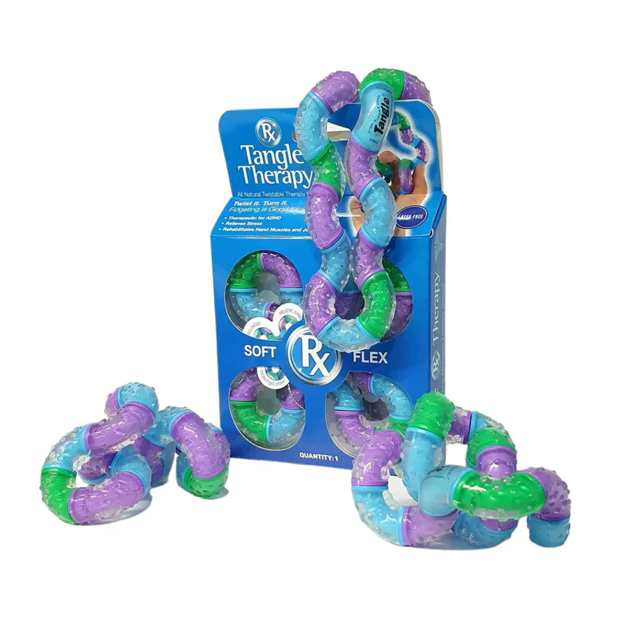 La thérapie Tangle contient une coque en silicone texturée et est un mouvement sans fin. Tu tiens le Tangle dans une ou deux mains, tu tournes, façonnes et plies. Il n’y a ni bien ni mal. Pas d’exemple et pas d’objectif.