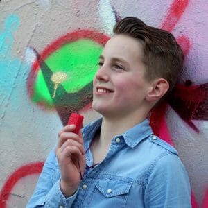 Les bijoux à mâcher de Chewigem sont durs, originaux et sûrs. Une bonne alternative pour les enfants qui mâchouillent des vêtements ou des crayons