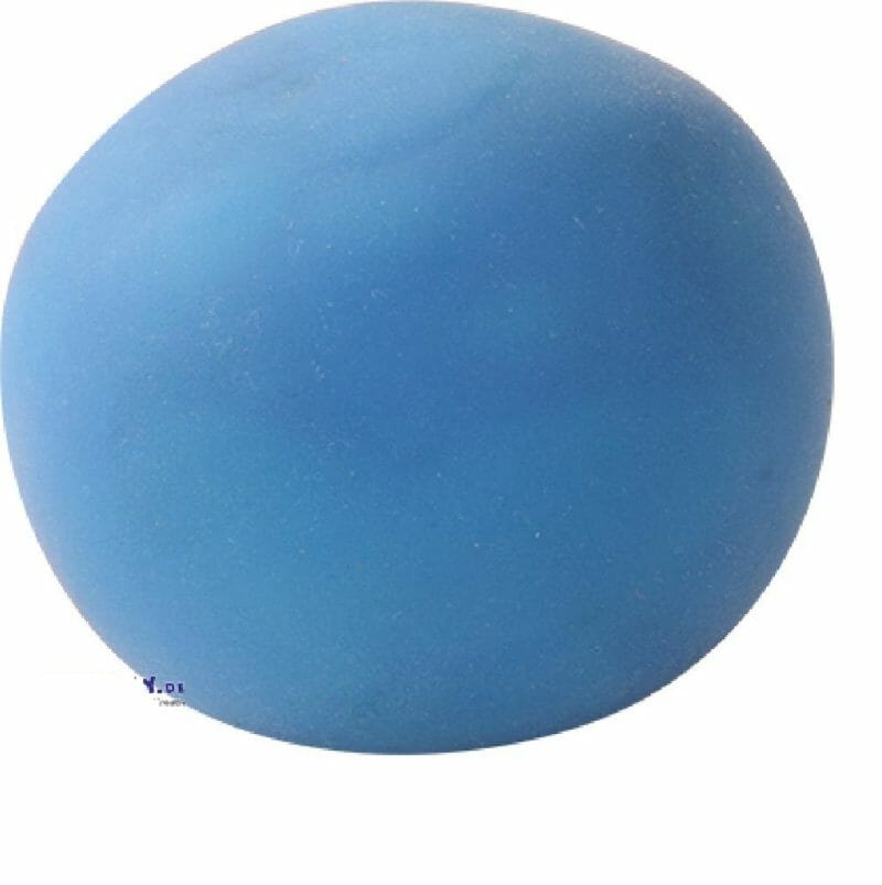 La boule pétrie est une fine boule de stress squishy qui revient à sa forme originale.