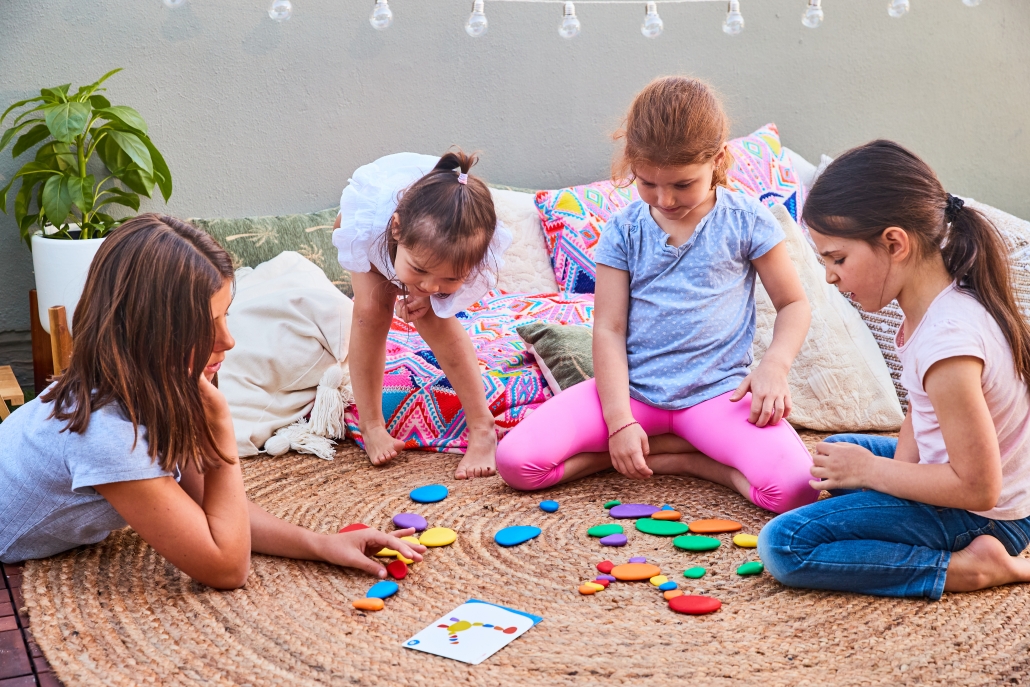 Fun Play regenboog stenen is een mooie set educatief speelgoed van het merk Edx Education.