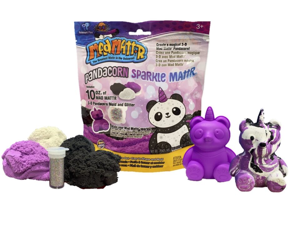 Avec l’ensemble Panda mat fou, vous pouvez créer un ours panda mignon