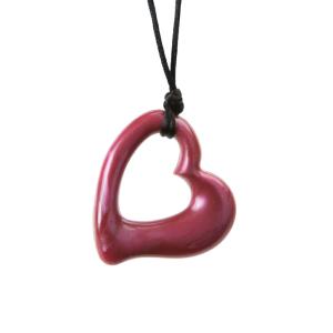 chewigem kauwsieraad miller heart is een alternatief voor bijten op kleding, nagels, haren, potloden