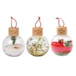 Boules de Noël Petit Boum, enfin votre enfant peut manipuler les boules lui-même et commencer à explorer, comme un dôme de neige.