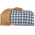 Notre couverture lestée est conçue pour fournir une pression profonde et apaisante qui aide à la relaxation et à une meilleure nuit de sommeil.