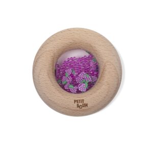 Beignet Petit boum fourré de beaux raisins violet-bleu, à explorer sensoriellement avec les petites mains