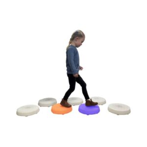 Ensemble de 7 tuiles lumineuses et sonores interactives de différentes couleurs et textures, tactiles et rechargeables via USB.