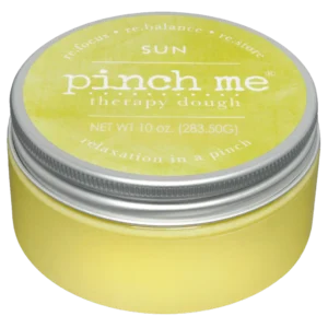 Pâte thérapeutique malléable avec parfum de citron frais. Ça aide à la relaxation, à la concentration et au traitement des stimuli. Idéal pour des moments de repos